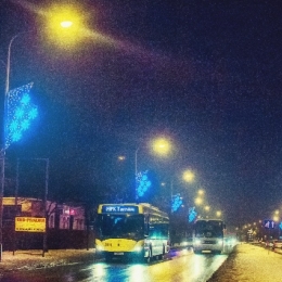 Autobus marki Scania CL94UB4X2 OmniLink - sesja na ulicach Tarnowa